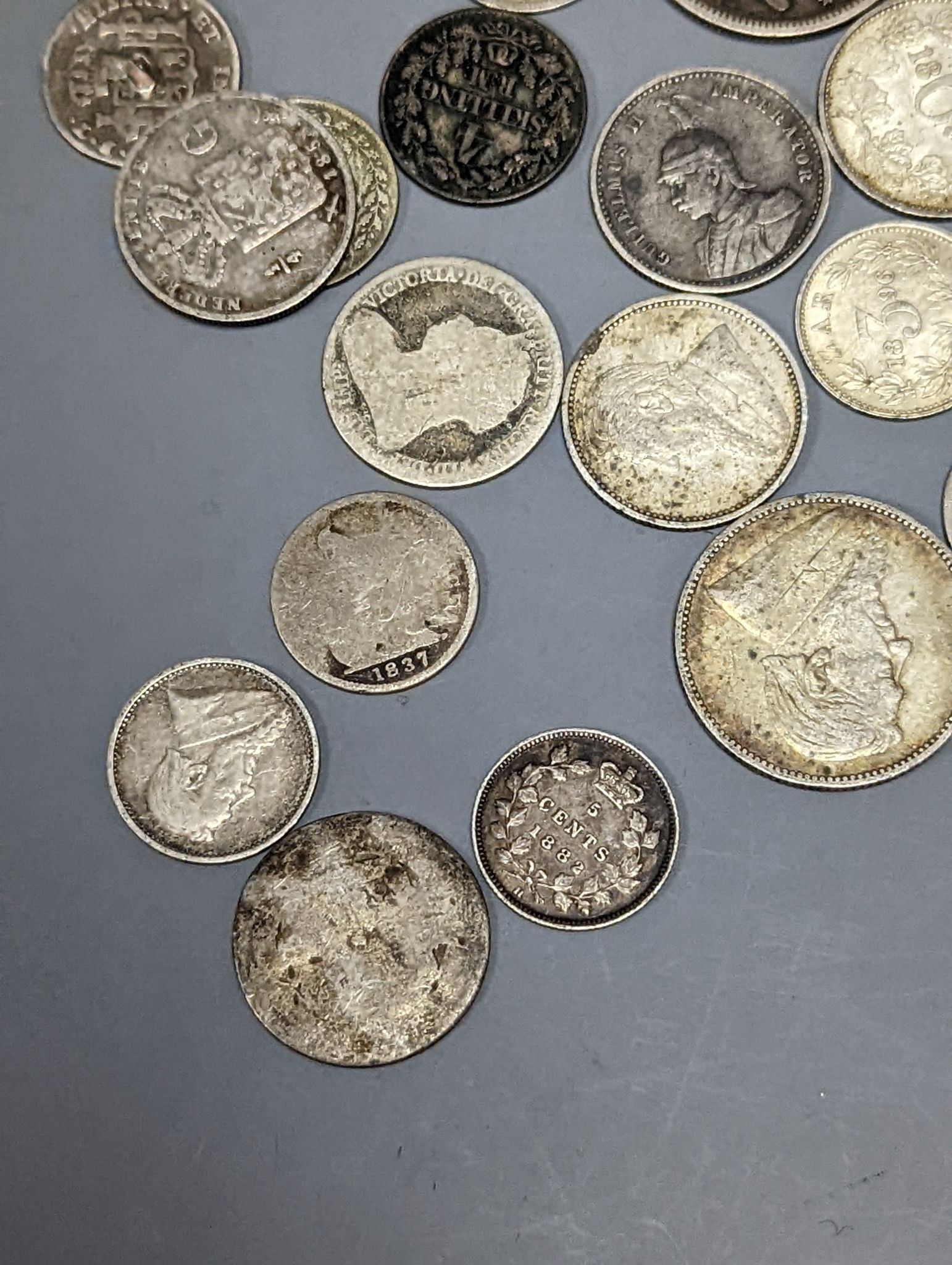 A quantity of pre-1940's silver coins